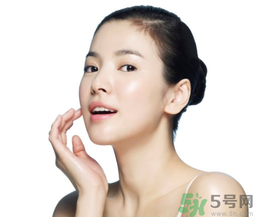 秋季皮膚起皮怎么回事？秋季皮膚護理小常識
