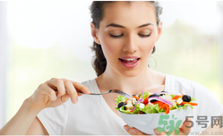 秋季如何保養(yǎng)腸胃？秋季吃什么對腸胃好？