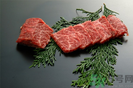 口腔潰瘍可以吃牛肉嗎？口腔潰瘍能不能吃牛肉？