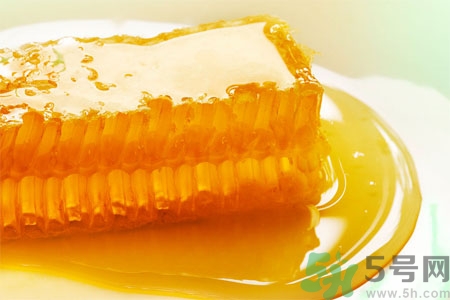 口腔潰瘍可以吃蜂蜜嗎？口腔潰瘍能不能吃蜂蜜？