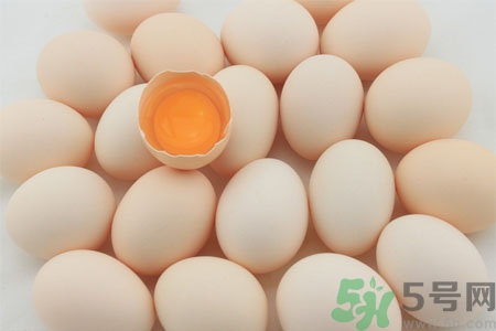 過敏性鼻炎可以吃雞蛋嗎？過敏性鼻炎能不能吃雞蛋？