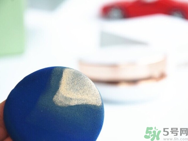 age20s粉底霜怎么用？愛紀(jì)二十粉底霜使用方法