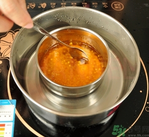 潤(rùn)唇膏怎么做？潤(rùn)唇膏自制方法