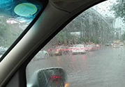 汽車在水中熄火怎么辦？汽車在水中熄火可以啟動嗎？
