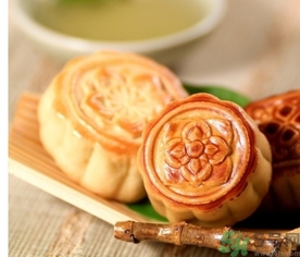 月餅可以用微波爐烤嗎？怎么用微波爐做月餅？