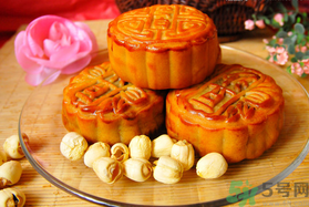 月餅吃多了會(huì)怎么樣？哪些人不宜吃月餅？