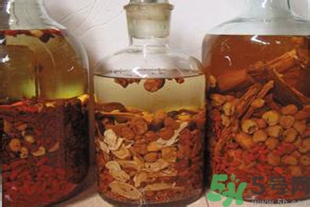 藥酒的好處有哪些？長期喝藥酒的好處有什么？