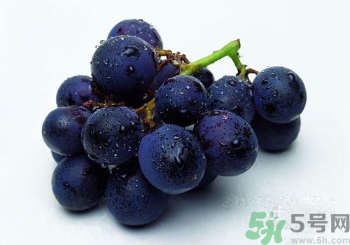 吃葡萄要吐皮嗎？吃葡萄皮好不好？