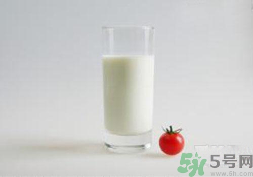 喝純牛奶會(huì)上火嗎？喝純牛奶有什么壞處？