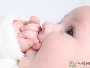 ?寶寶長(zhǎng)馬牙不吃奶怎么辦？寶寶長(zhǎng)馬牙多久能好？