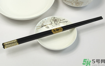 合金筷子用的什么材料？合金筷子和不銹鋼筷子哪個(gè)好？