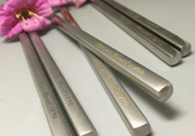 合金筷子用的什么材料？合金筷子和不銹鋼筷子哪個好？