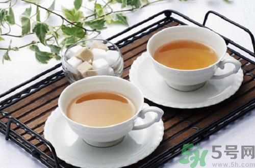 黃芪當(dāng)歸可以泡水喝嗎？黃芪當(dāng)歸泡水喝有什么功效？