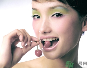 眼影干了怎么辦？眼影保質(zhì)期一般多久？