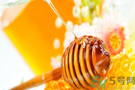 ?蜂蜜怎么吃才有營養(yǎng)？蜂蜜的鑒別方法是什么？