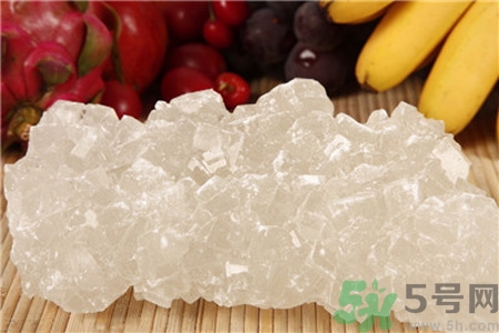 冰糖和白糖紅糖有什么區(qū)別？冰糖和普通糖有什么區(qū)別？