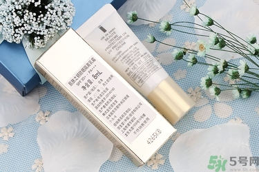隔離霜用洗面奶能洗掉嗎？涂隔離霜需要卸妝嗎？