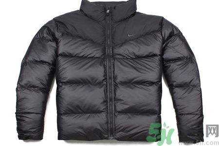 ?羽絨服可以用洗衣機洗嗎？羽絨服上油漬怎么洗？