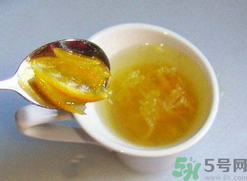 柚子皮可以泡水喝嗎？柚子皮泡水喝的功效