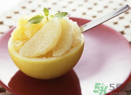 柚子皮可以泡水喝嗎？柚子皮泡水喝的功效