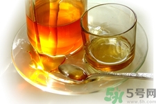 早晨空腹喝蜂蜜水好嗎？蜂蜜水什么時候喝好？