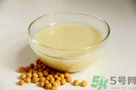 豆?jié){是堿性還是酸性？豆?jié){是涼性還是熱性？