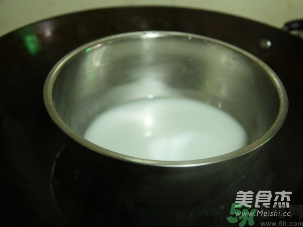 水晶月餅用的什么粉？水晶月餅的做法及配方