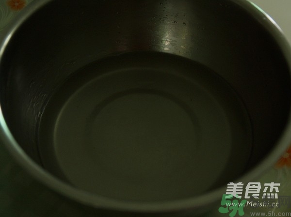 水晶月餅用的什么粉？水晶月餅的做法及配方