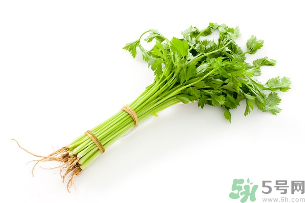 芹菜汁能去斑嗎？芹菜汁可以做面膜嗎？