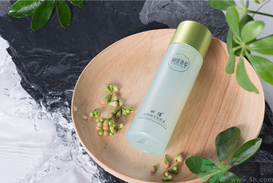 相宜本草的護(hù)膚品怎么樣？相宜本草的護(hù)膚品適合多大年齡？