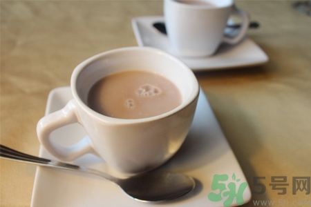 為什么喝奶茶后睡不著覺(jué)？喝奶茶會(huì)失眠怎么辦？