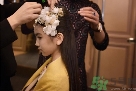 9歲女生的標(biāo)準(zhǔn)身高體重是多少？9歲女生正常身高體重是多少？