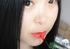 菲詩(shī)小鋪水墨絢染水潤(rùn)唇彩怎么樣？菲詩(shī)小鋪唇彩好用嗎？