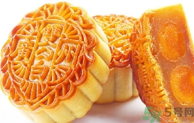 蓮蓉月餅的餡料是什么？蓮蓉月餅的餡料怎么做？