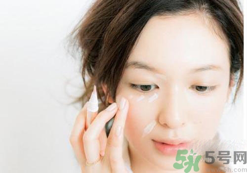 敷完面膜不洗臉會(huì)怎樣？敷完面膜不洗臉有什么危害？