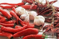 流鼻血不能吃什么食物？流鼻血吃什么好？