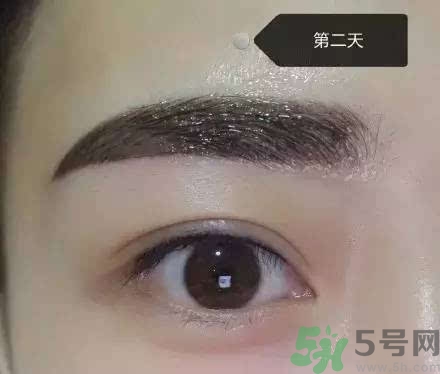 紋眉后多久恢復(fù)自然？紋眉多久能變得自得自然？