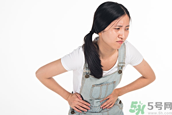 潰瘍性結(jié)腸炎肚子疼怎么辦？潰瘍性結(jié)腸炎是怎么引起的？