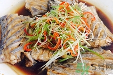 如何挑選新鮮魚？怎樣吃到不被污染的魚？
