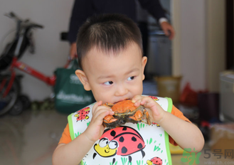 小孩吃螃蟹過(guò)敏怎么辦？小孩吃螃蟹過(guò)敏癥狀