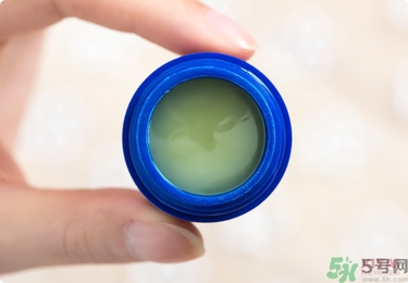 Blistex碧唇小藍罐好用嗎？怎么用？