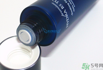 ahc水乳孕婦可以用嗎？ahc b5玻尿酸水乳適合孕婦嗎？