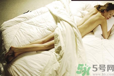 少女可以裸睡嗎？少女適合裸睡嗎？
