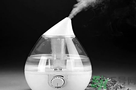 加濕器里可以加精油嗎？加濕器里可以加醋嗎？