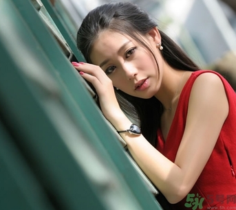 女性頭暈?zāi)垦Ｔ趺椿厥拢颗灶^暈?zāi)垦Ｔ趺崔k？