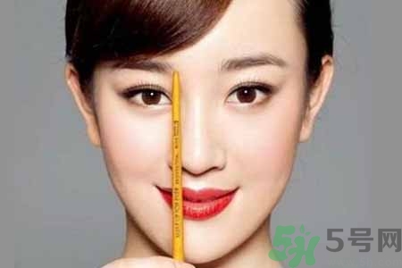 ?眉毛上可以涂生發(fā)液?jiǎn)?？眉毛涂生發(fā)水有副作用嗎？