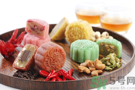 吃月餅可以和什么搭配？吃月餅搭配哪些食物最好？