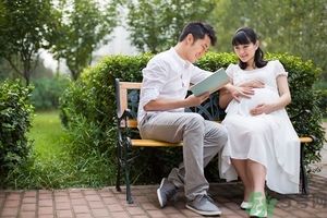 科學(xué)的胎教方法有哪些？怎么胎教培養(yǎng)聰明寶寶？