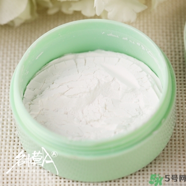 the saem得鮮散粉怎么用？得鮮薄荷散粉使用方法