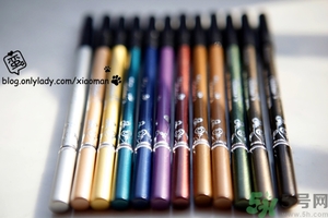 solone眼線筆怎么削？怎么推出來？
